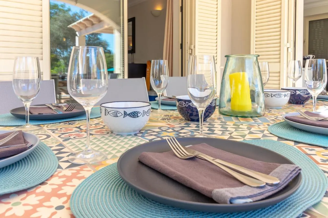 Villa Soalheira - Walk To Beach Private Pool And Gardens Carvoeiro   Carvoeiro (Lagoa)